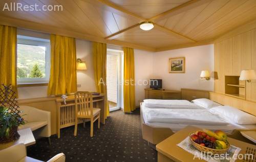 Hotel La Perla 8